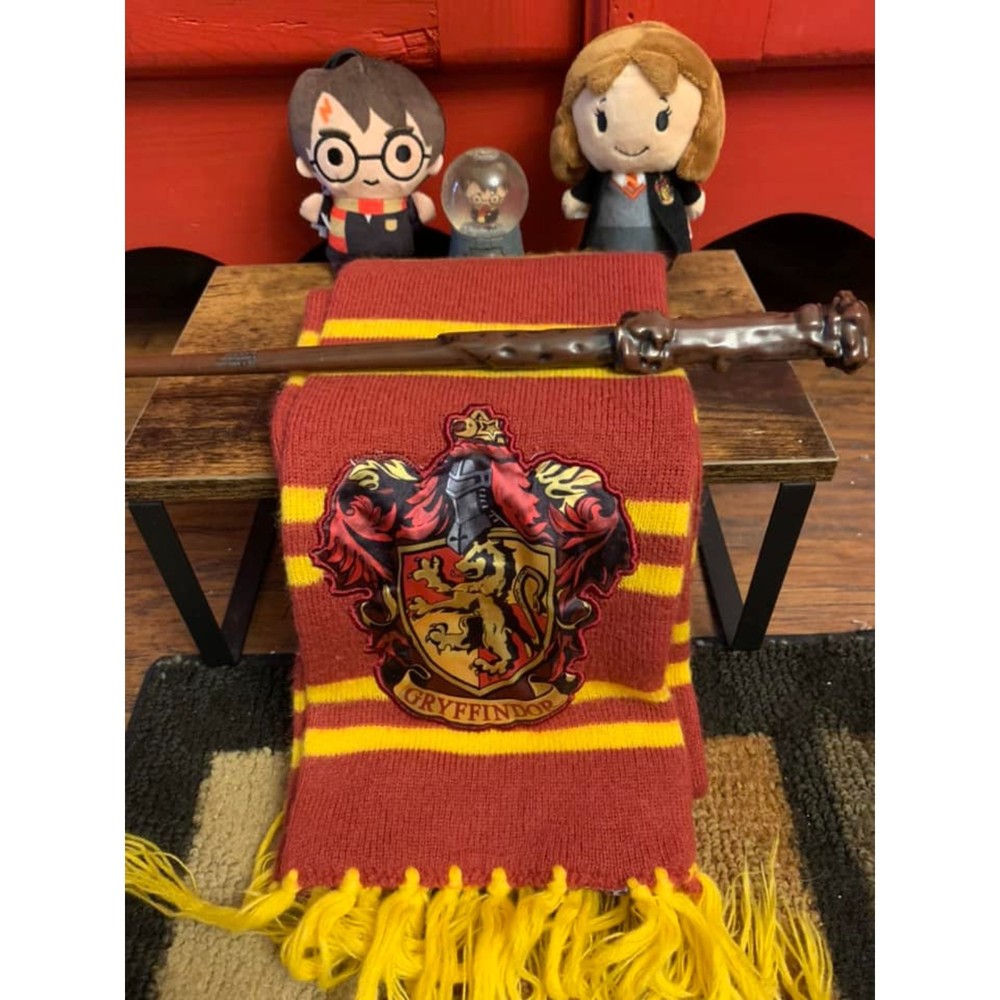 Harry Potter 5 Piece Lot Gryffindor Scarf Magic Wand 2 Plus and Snow Globe NICE